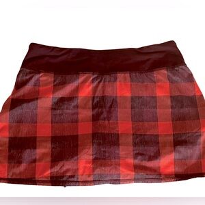 Lululemon Athletica Red Buffalo Flannel Checkered Mini Skirt Short Skort Size 6